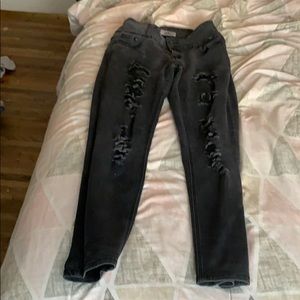 I’m selling a black Jeans